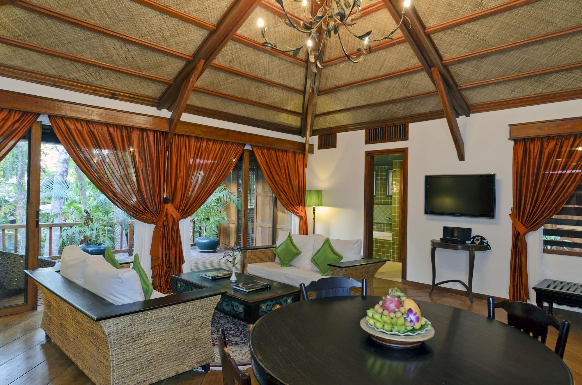 Angkor Village Hotel Siem Reap Værelse billede A living room at the resort
