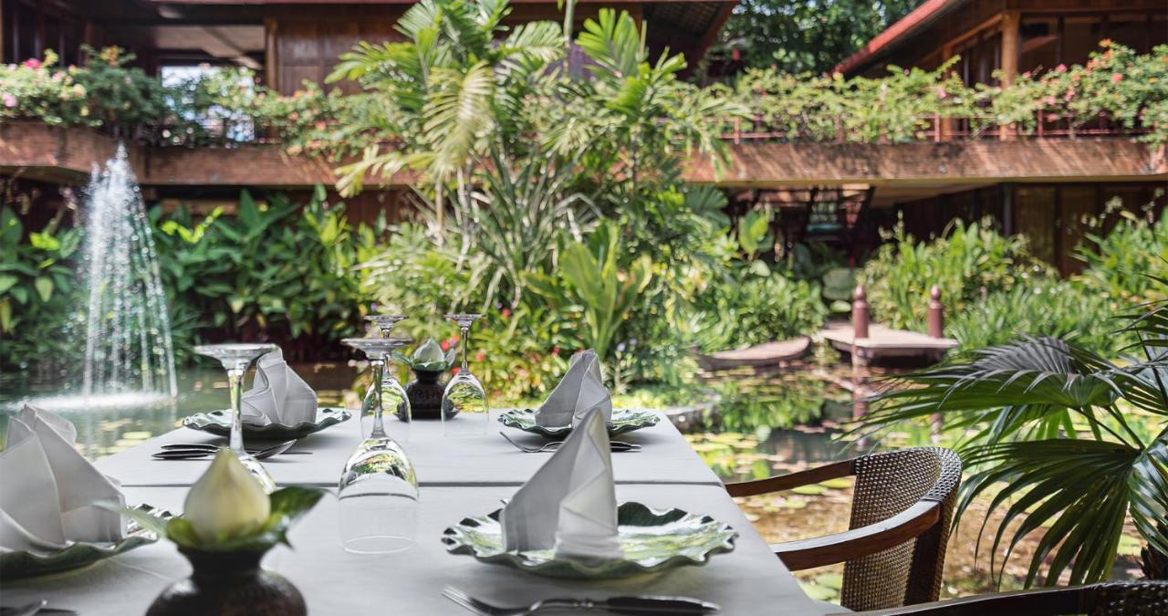 Angkor Village Hotel Siem Reap Eksteriør billede The restaurant