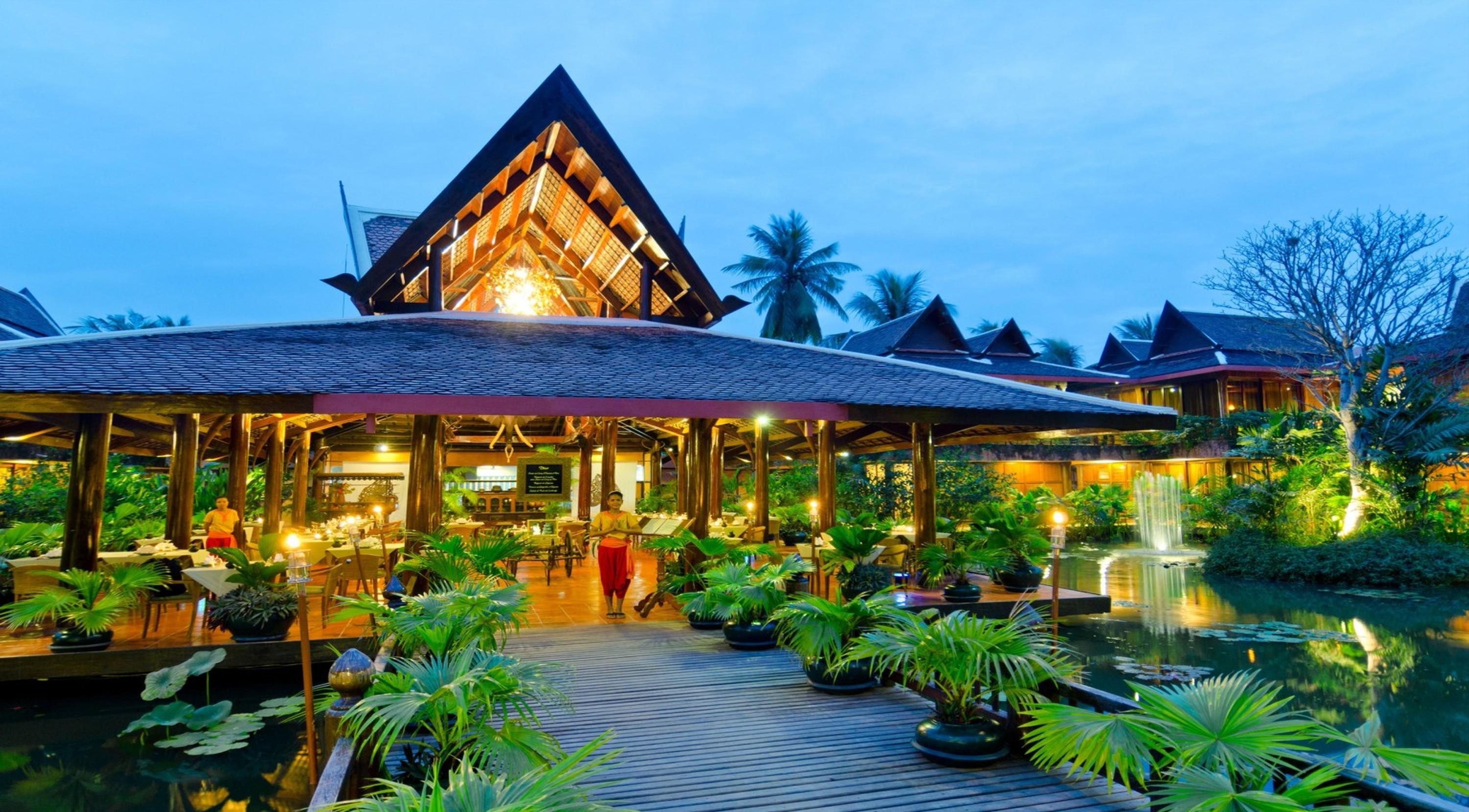 Angkor Village Hotel Siem Reap Eksteriør billede The Royal Thai Cuisine Restaurant